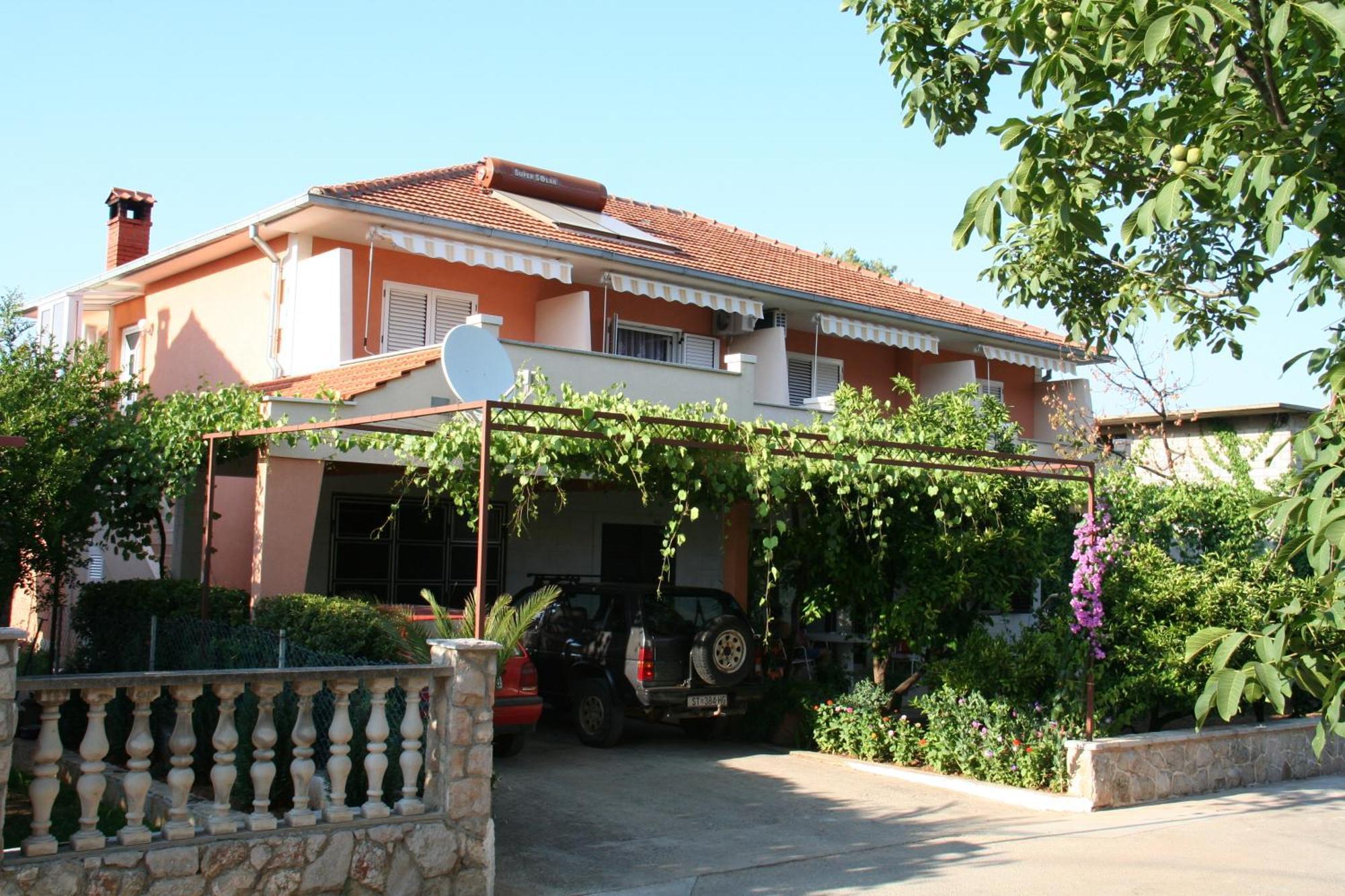 Apartment And Dobrila