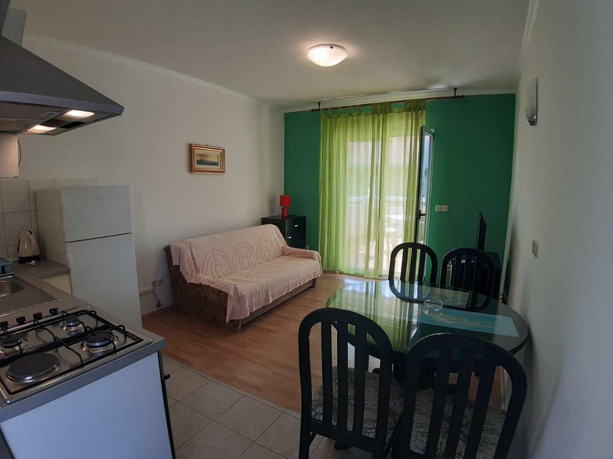 And Dobrila Apartment