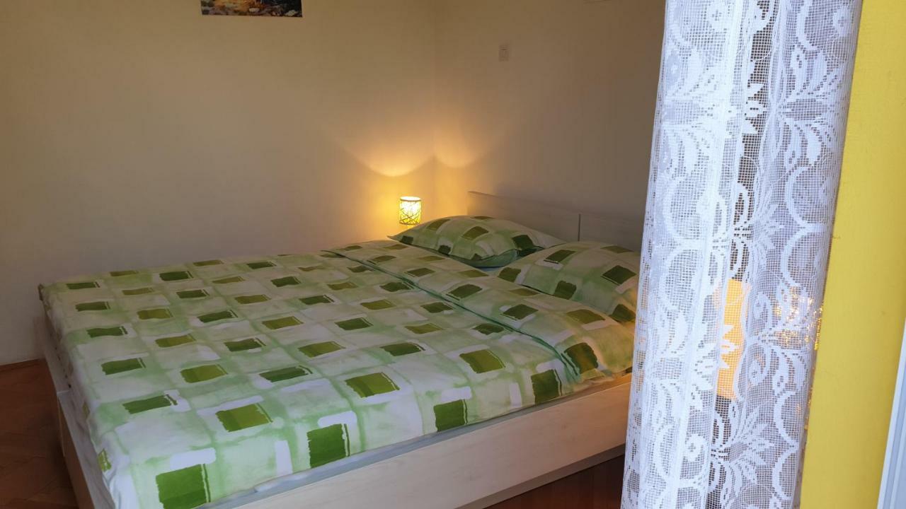 Apartment And Dobrila *
