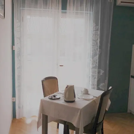 Apartments And Rooms Dobrila Jelsa  Exterior foto