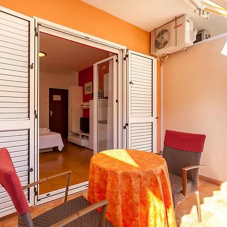 Apartments And Rooms Dobrila Jelsa  Exterior foto