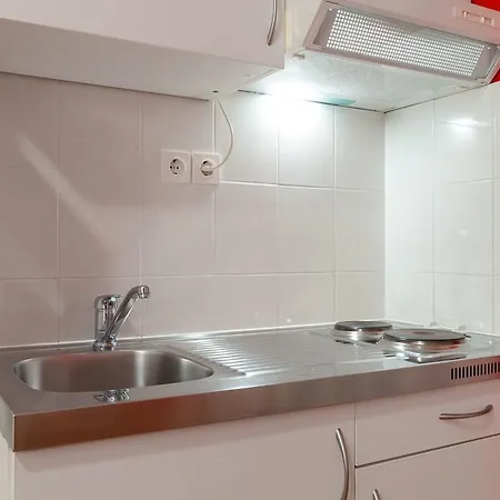 Apartments And Rooms Dobrila Jelsa  Exterior foto
