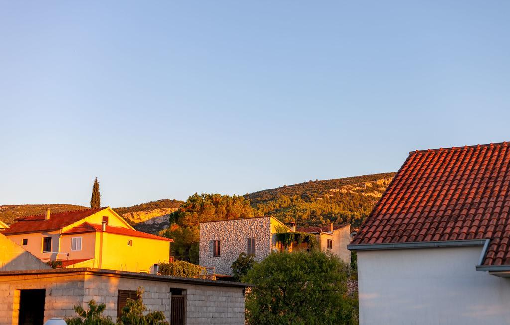 And Dobrila * Jelsa (Hvar)