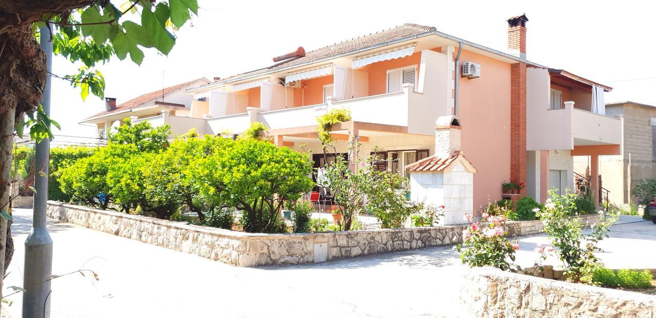 And Dobrila Apartment *